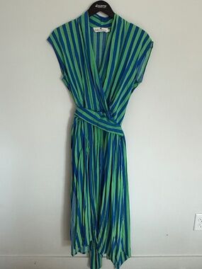 State of Georgia Point Dress Midi